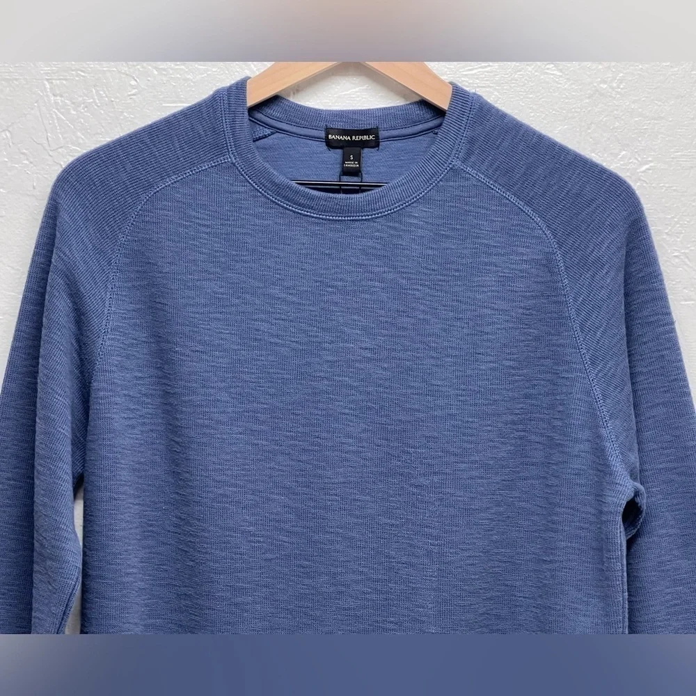 BANANA Republic Men's Double Knit Long Sleeve Crewneck Shirt - S